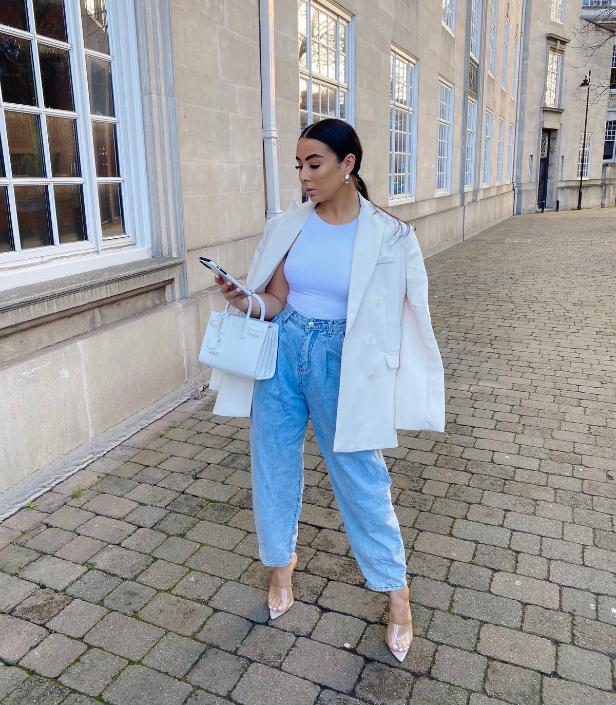 ECRU OVERSIZED BLAZER