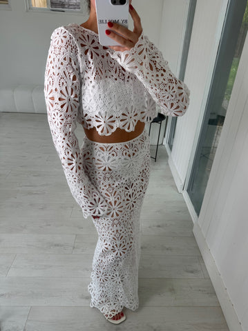WHITE CUT OUT LONG SLEEVE TOP AND MAXI SKIRT CO-ORD