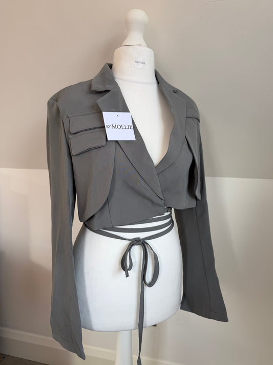 GREY TIE WAIST CROP BLAZER