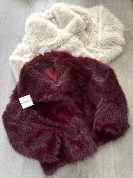 BURGUNDY CROPPED FAUX FUR COAT