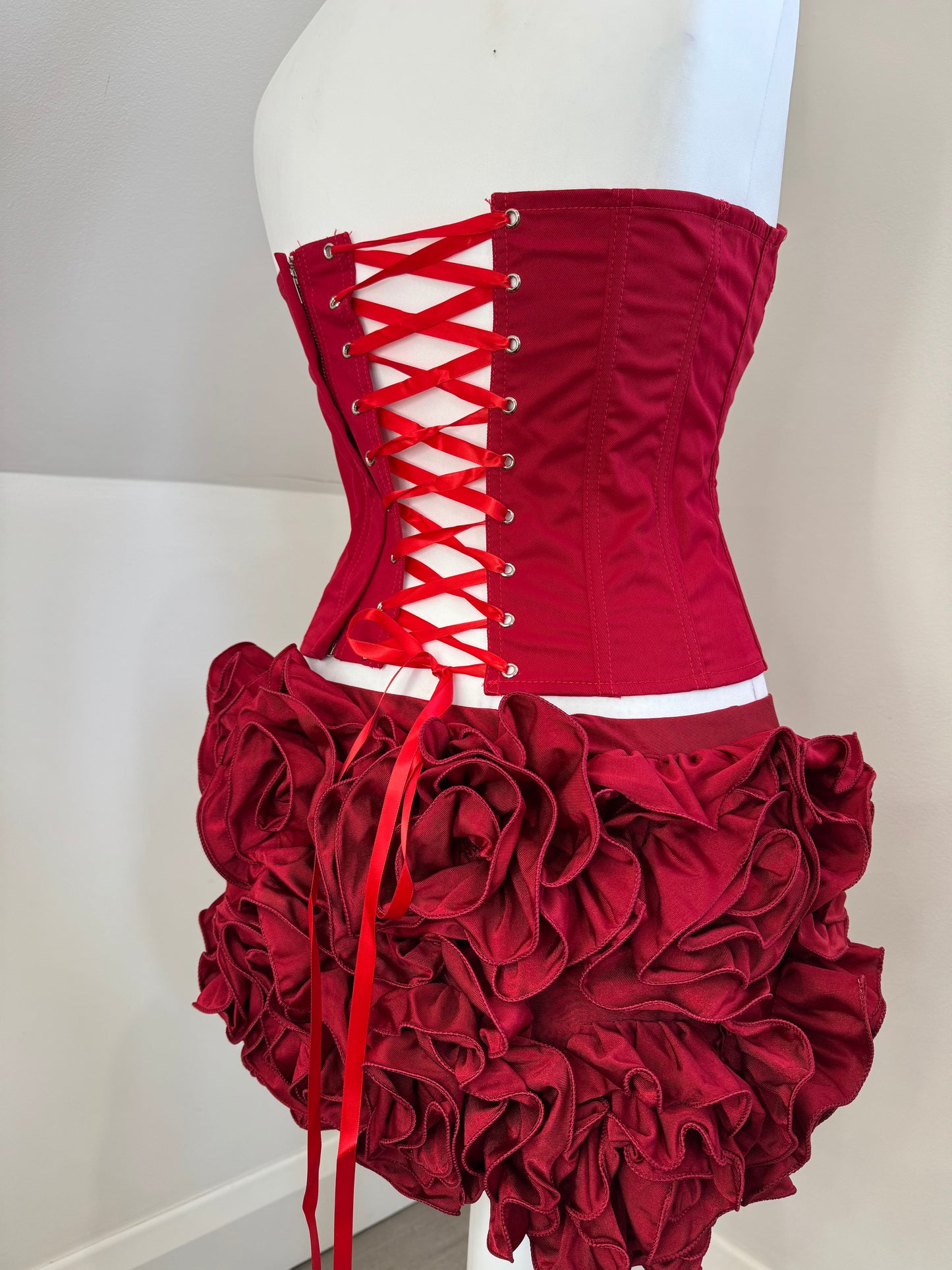 RED LACE UP CORSET AND FLORAL MINI SKIRT CO-ORD