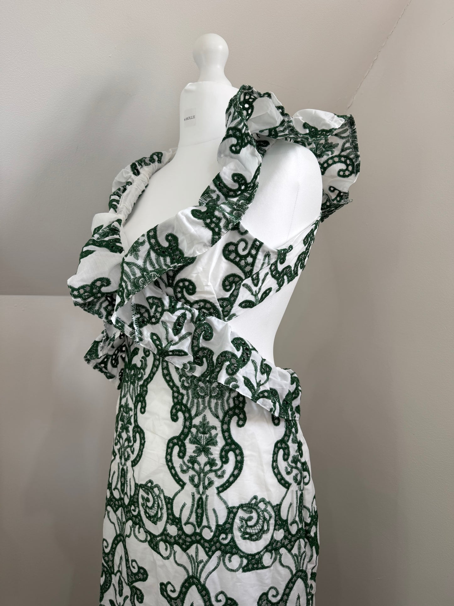 GREEN EMBROIDERED BACKLESS MAXI DRESS