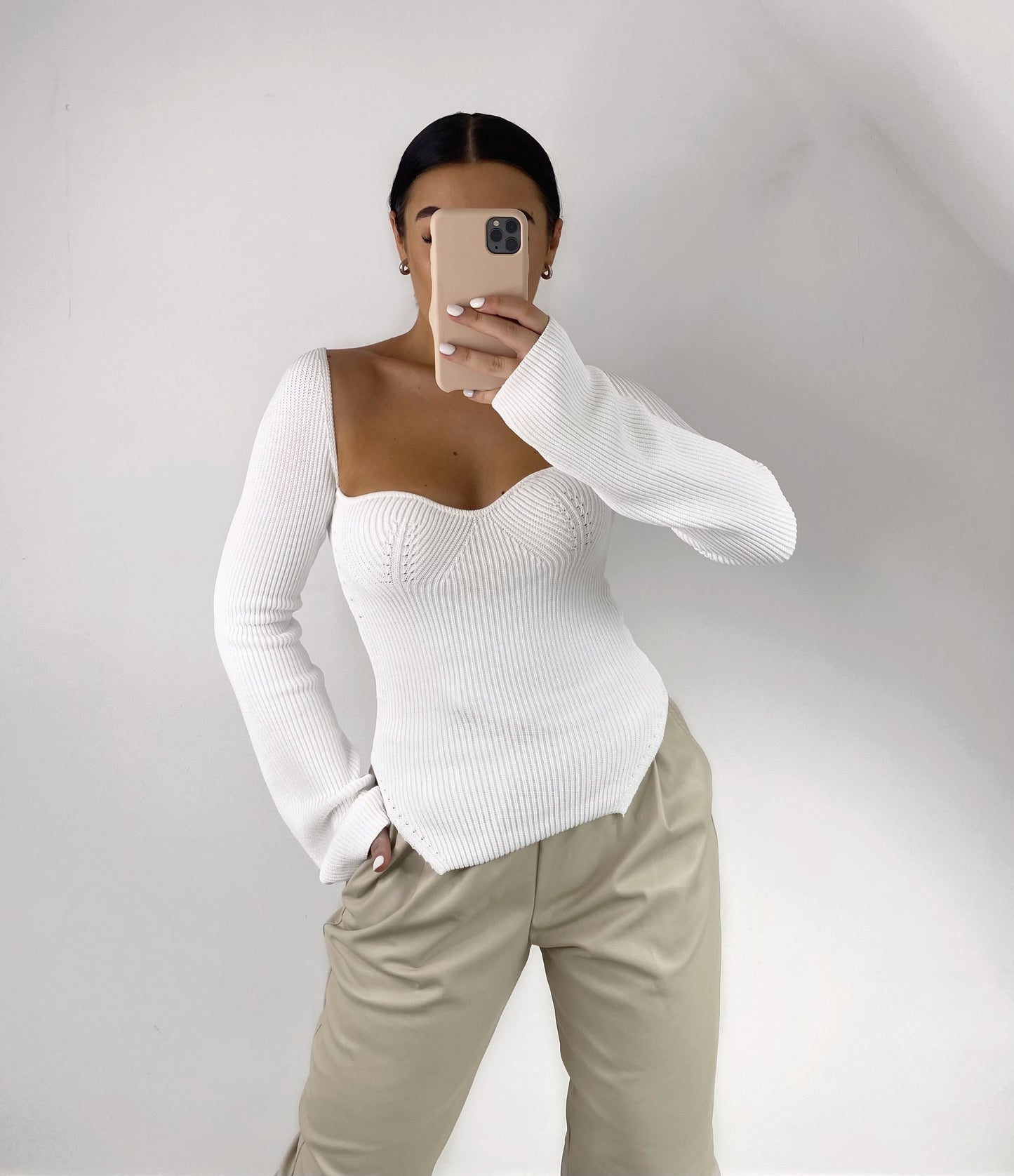WHITE SQUARE NECK KNITTED JUMPER