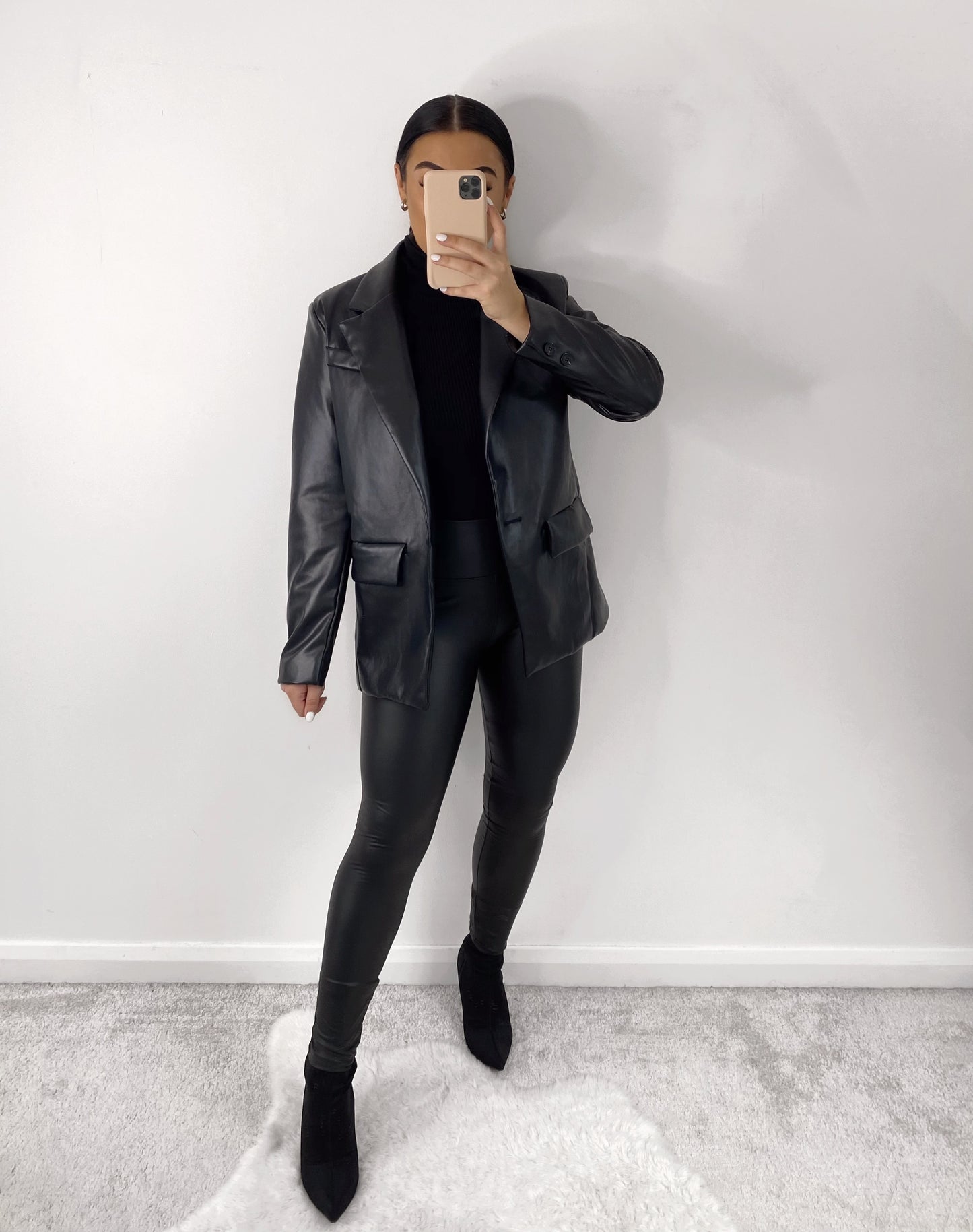 BLACK VEGAN LEATHER BLAZER