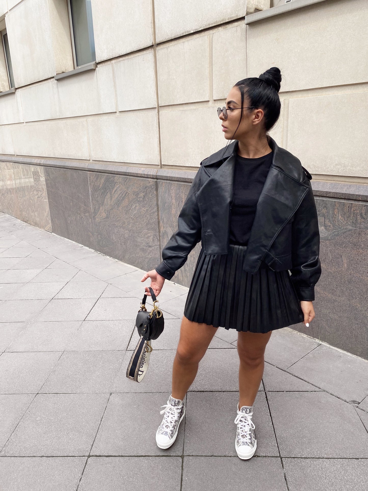 BLACK VEGAN LEATHER PLEATED SKIRT