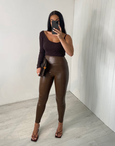 CHOCOLATE BROWN HIGH WAISTED FAUX LEATHER LEGGINGS