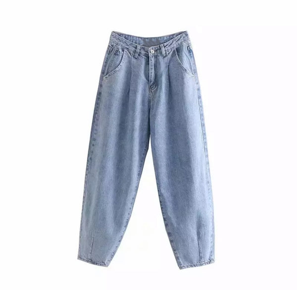 SLOUCH BLUE MOM JEANS