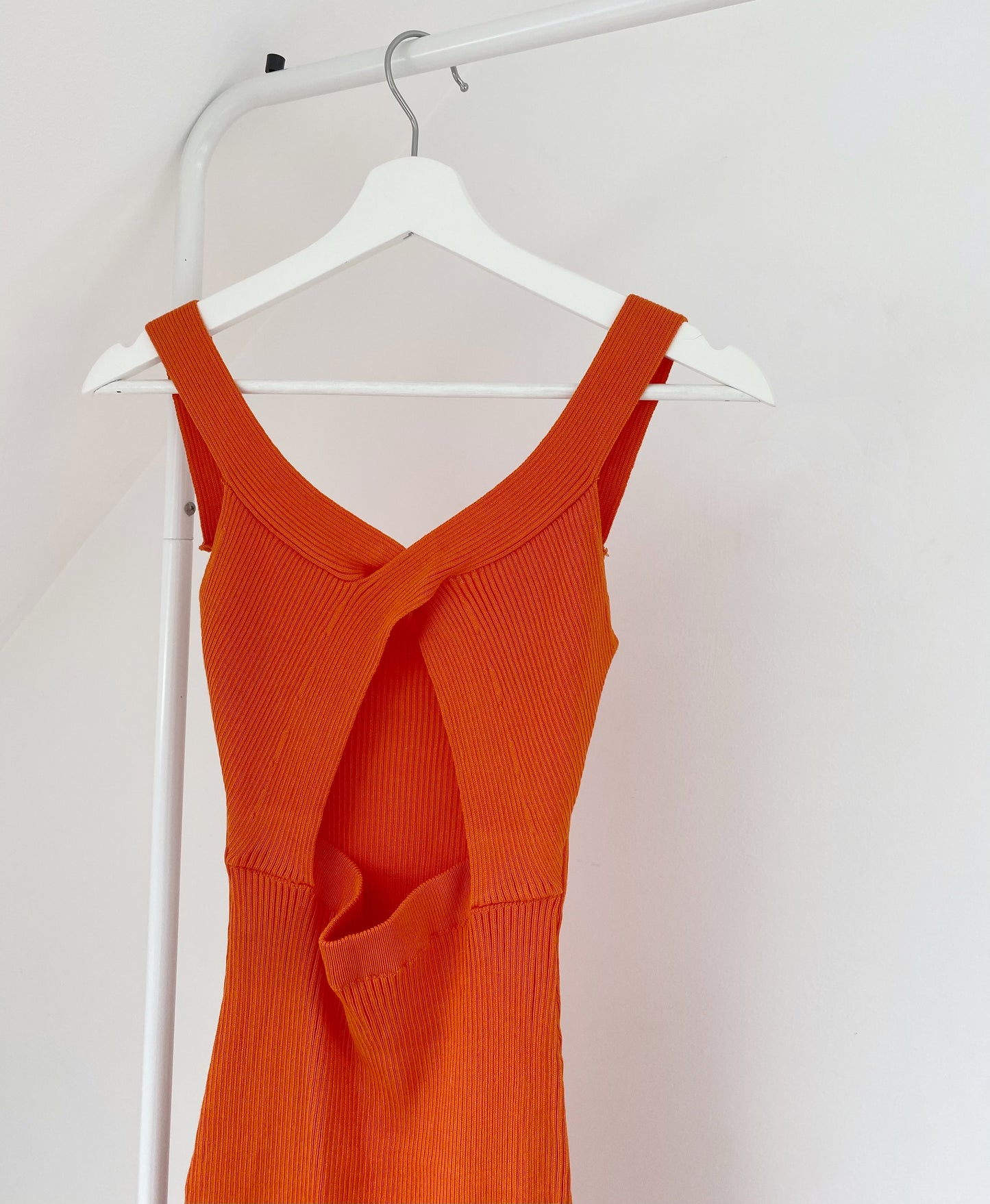 ORANGE KNIT CUT OUT MIDAXI DRESS