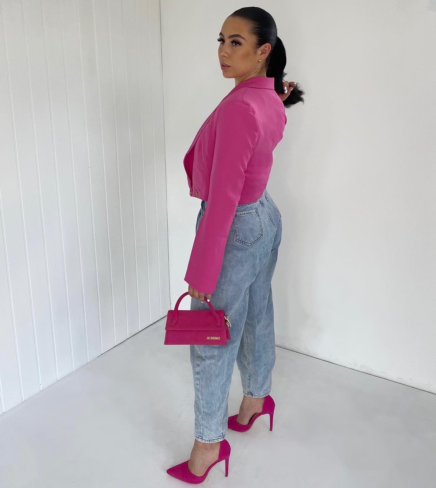 HOT PINK CROP BLAZER