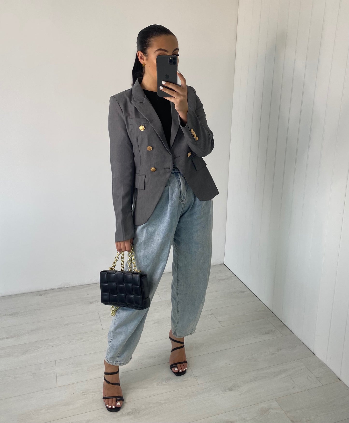 GREY SHOULDER PADDED BLAZER