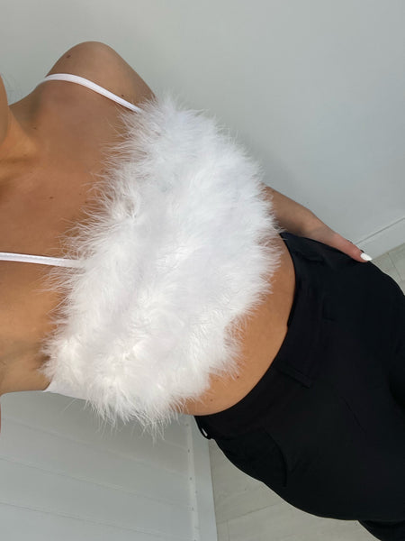 WHITE FEATHER FRONT CROP TOP
