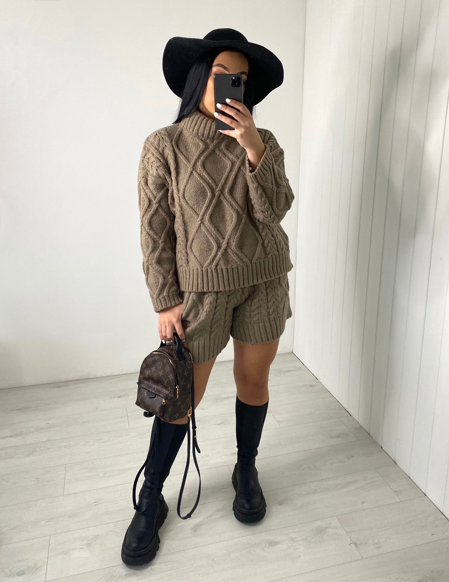 TAUPE CABLE KNIT JUMPER AND SHORTS CO-ORD