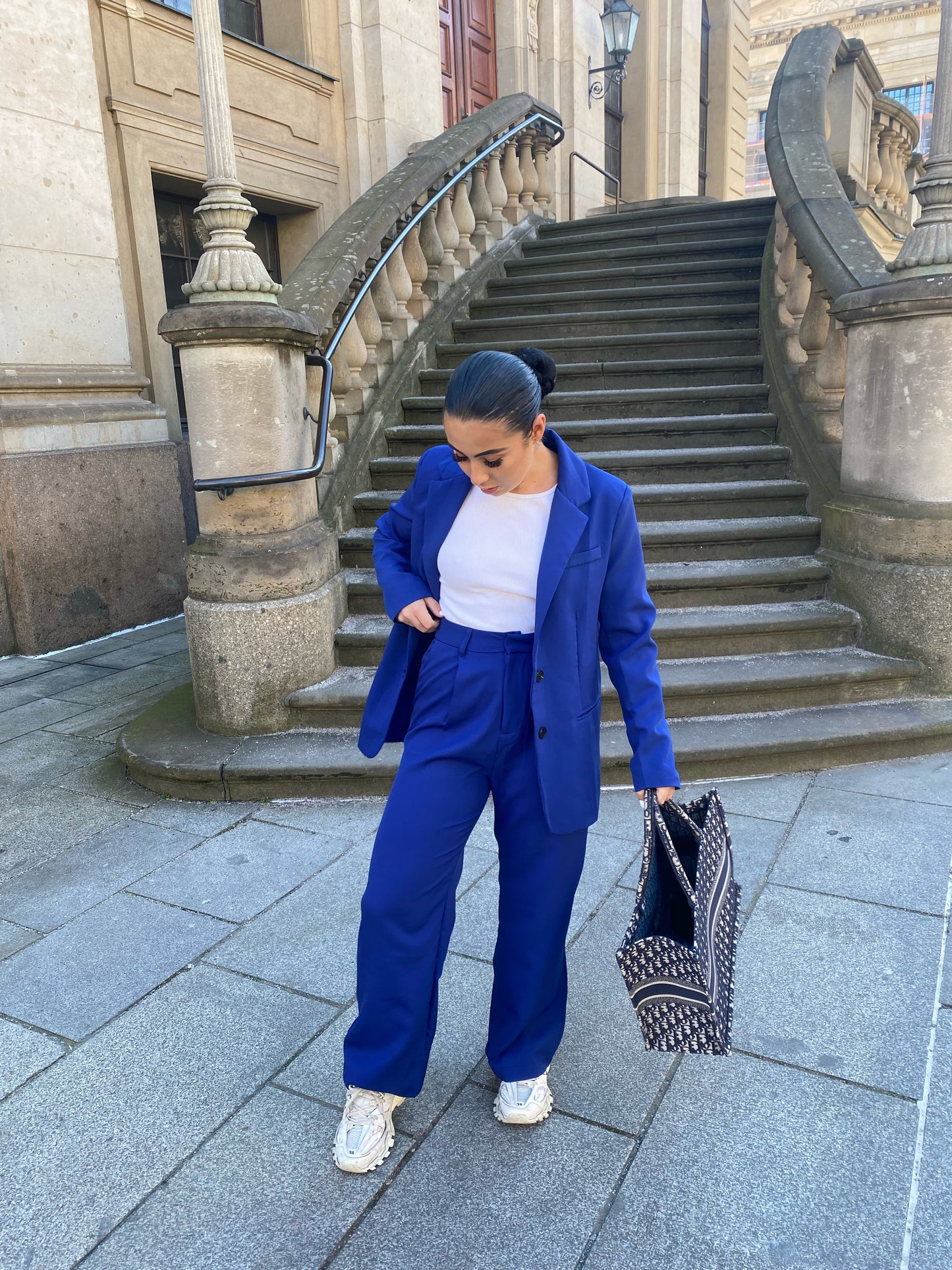 NAVY BLUE OVERSIZED BLAZER