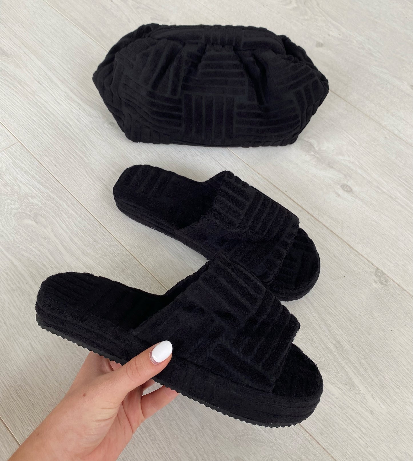 BLACK TOWELLING SLIDER