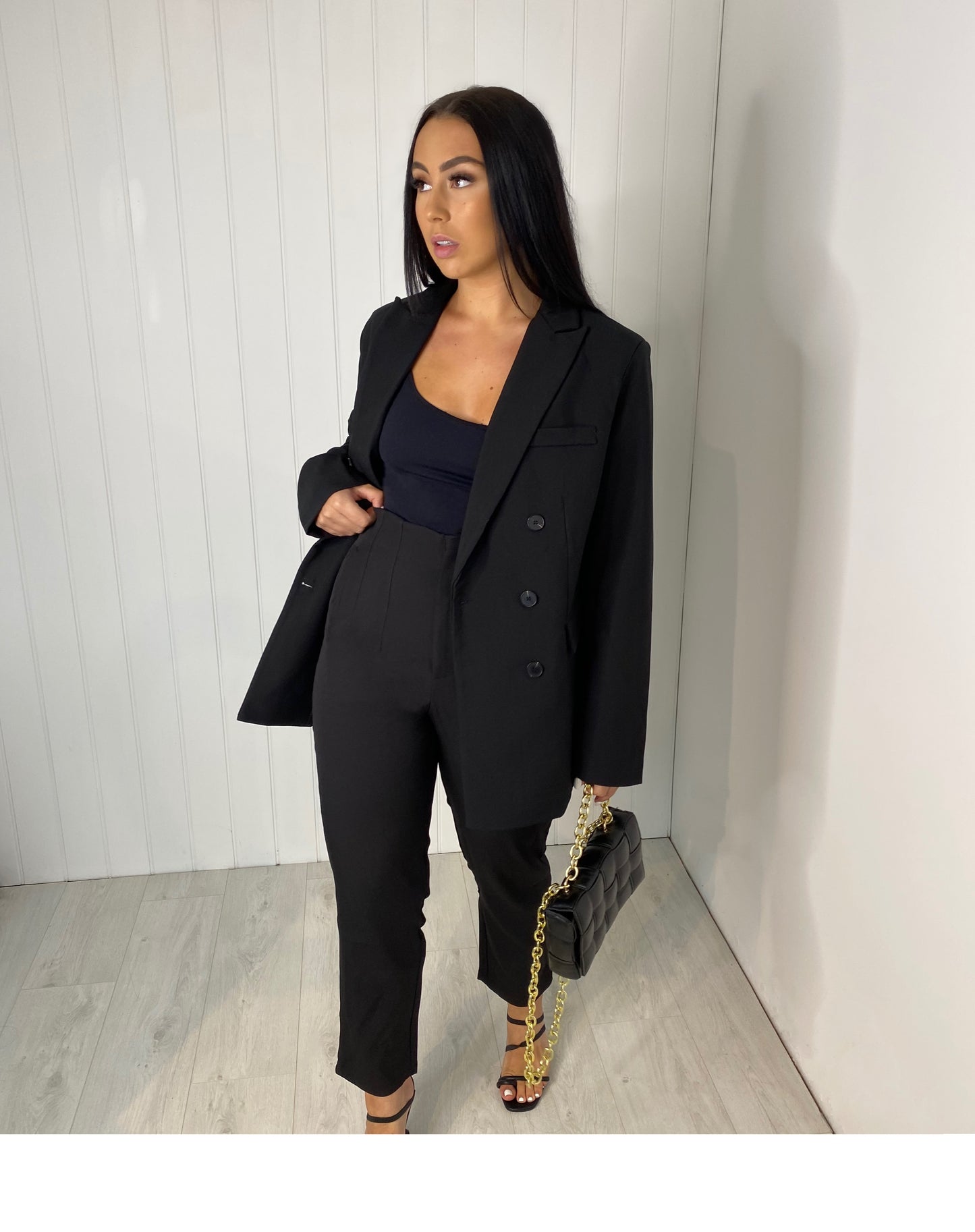 BLACK OVERSIZED BLAZER