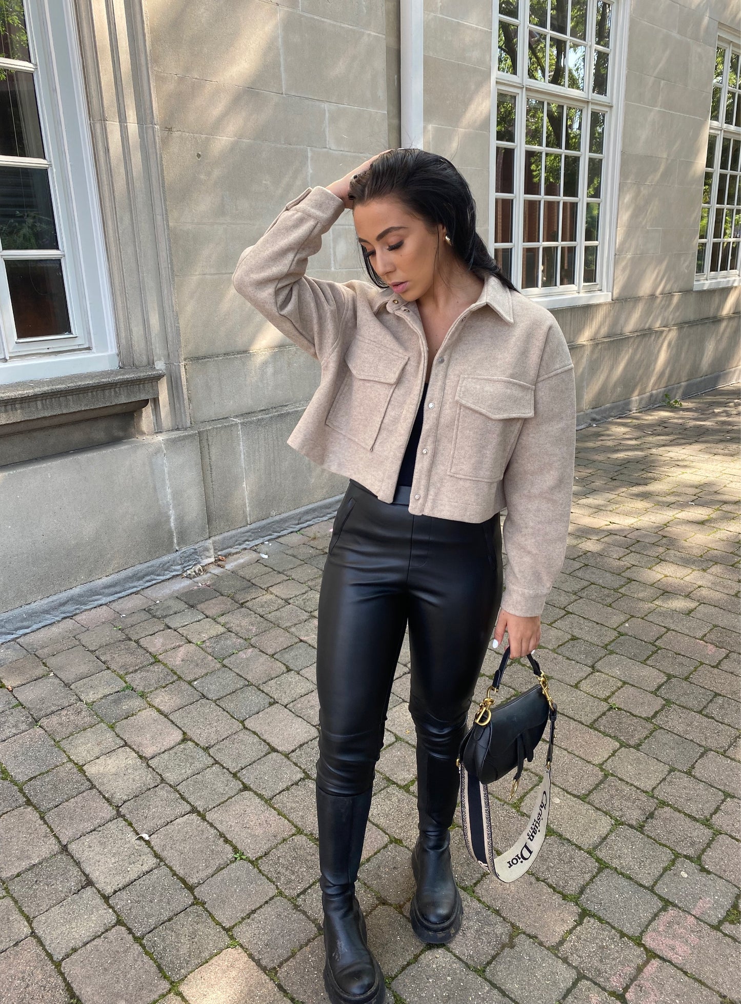 BEIGE WOOL LOOK CROP SHACKET