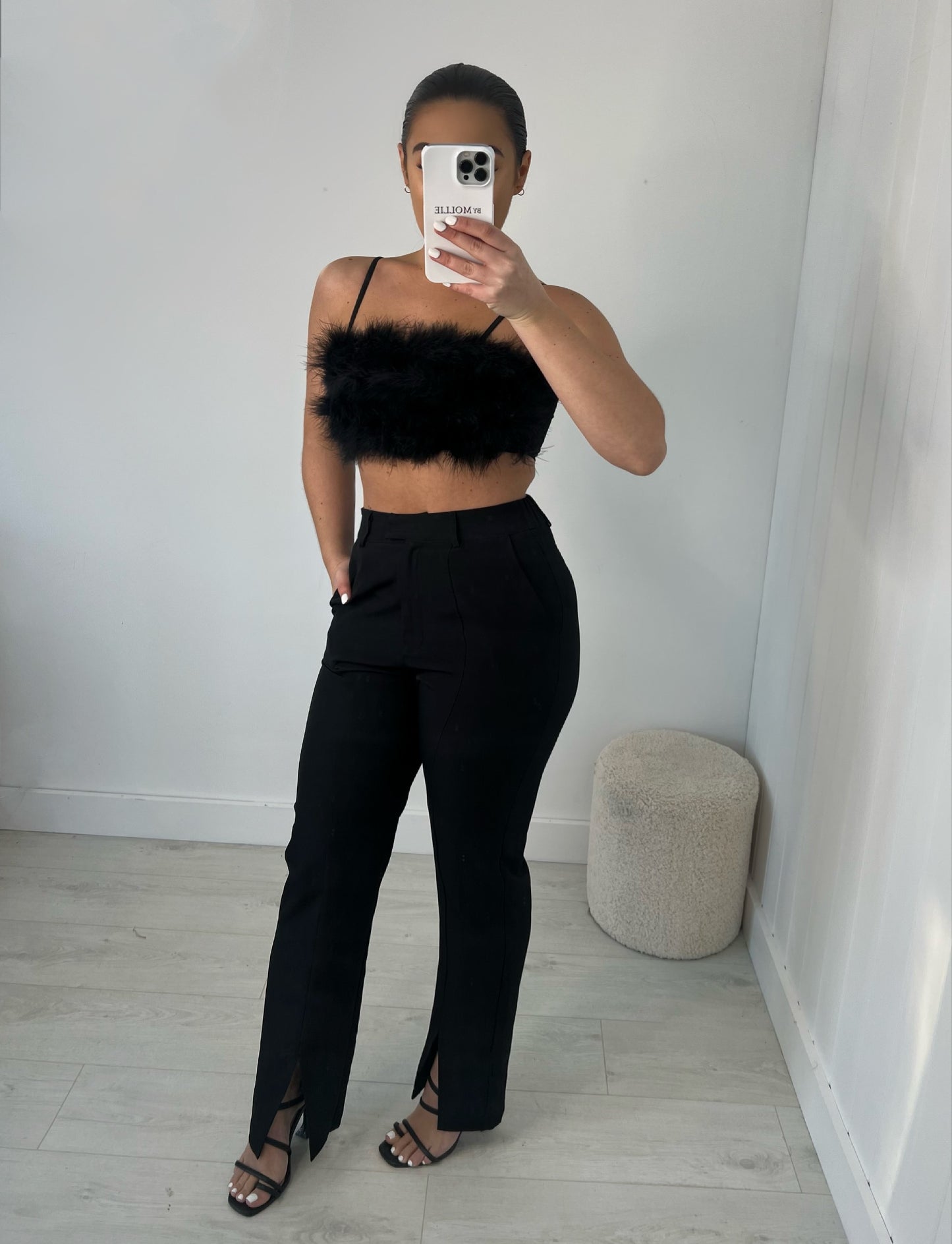 BLACK FEATHER FRONT CROP TOP