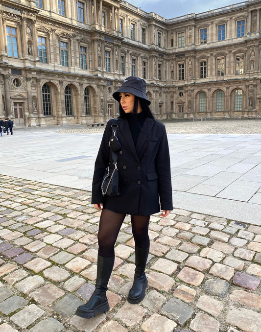 BLACK OVERSIZED BLAZER