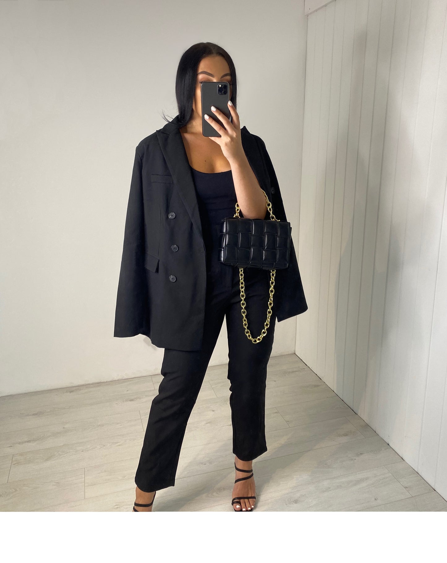 BLACK OVERSIZED BLAZER