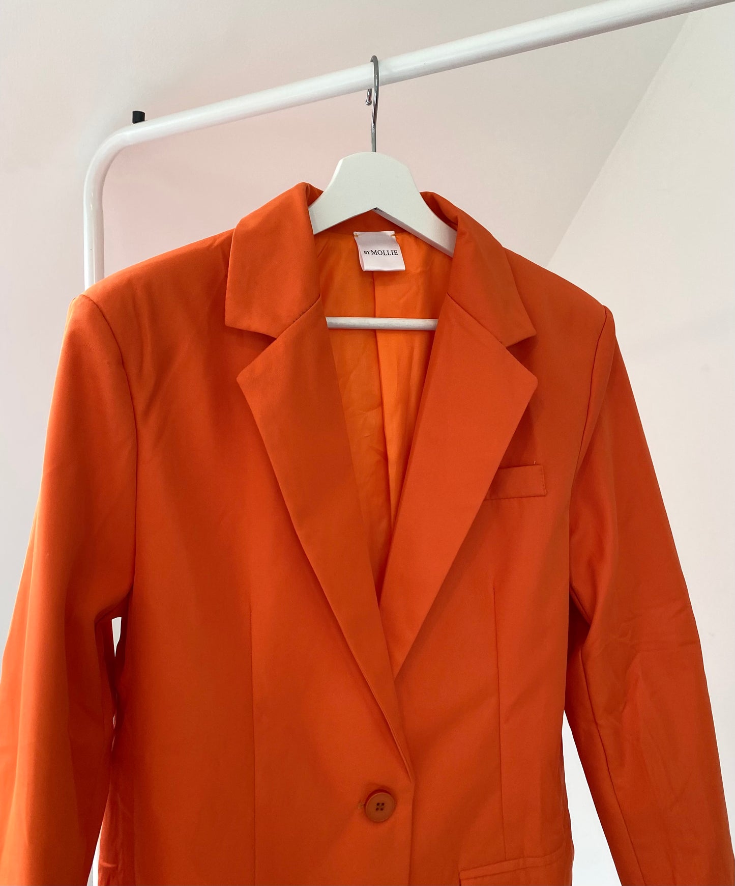 ORANGE OVERSIZED SHOULDER PADDED BLAZER