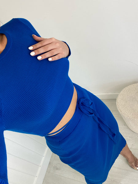 BLUE LONG SLEEVE KNIT TOP AND SKIRT CO-ORD