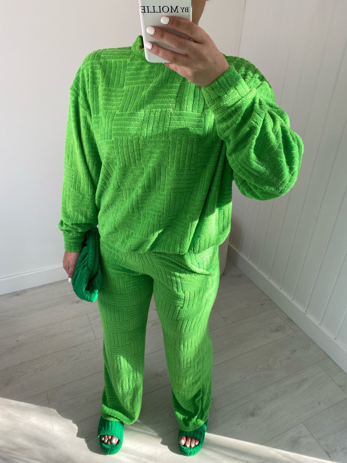 LIME GREEN OVERSIZED TOWELLING SWEATSHIRT AND WIDE LEG TROUSER CO-ORD