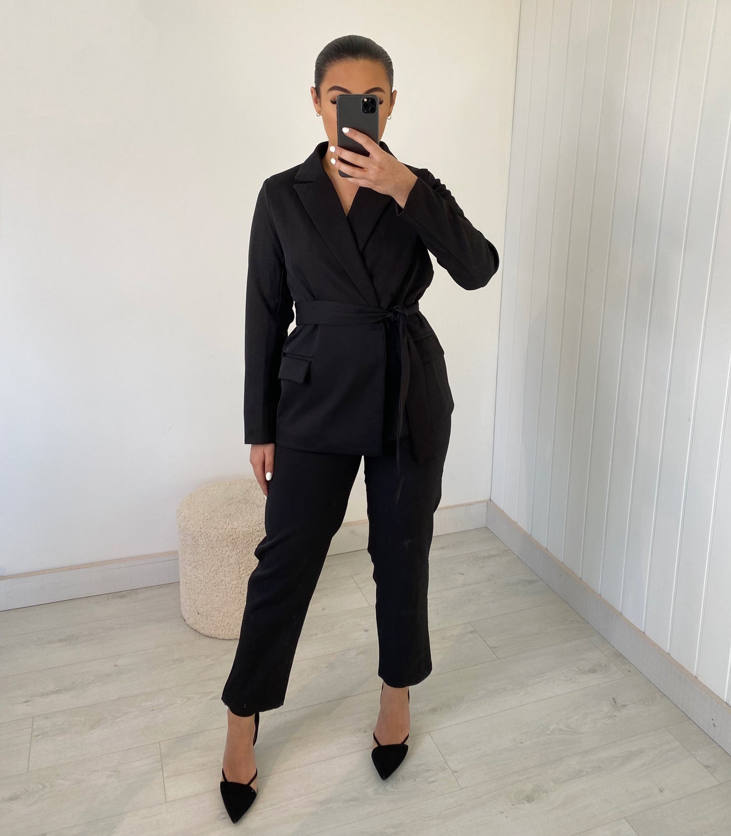 BLACK BELTED BLAZER