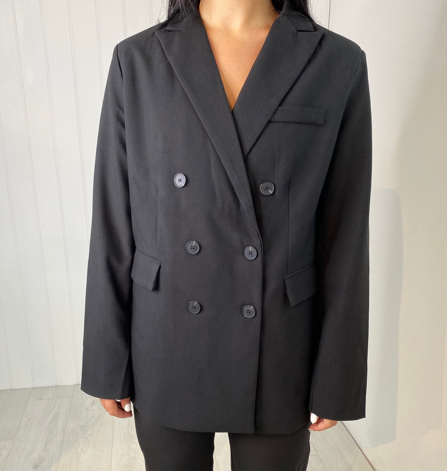 BLACK OVERSIZED BLAZER