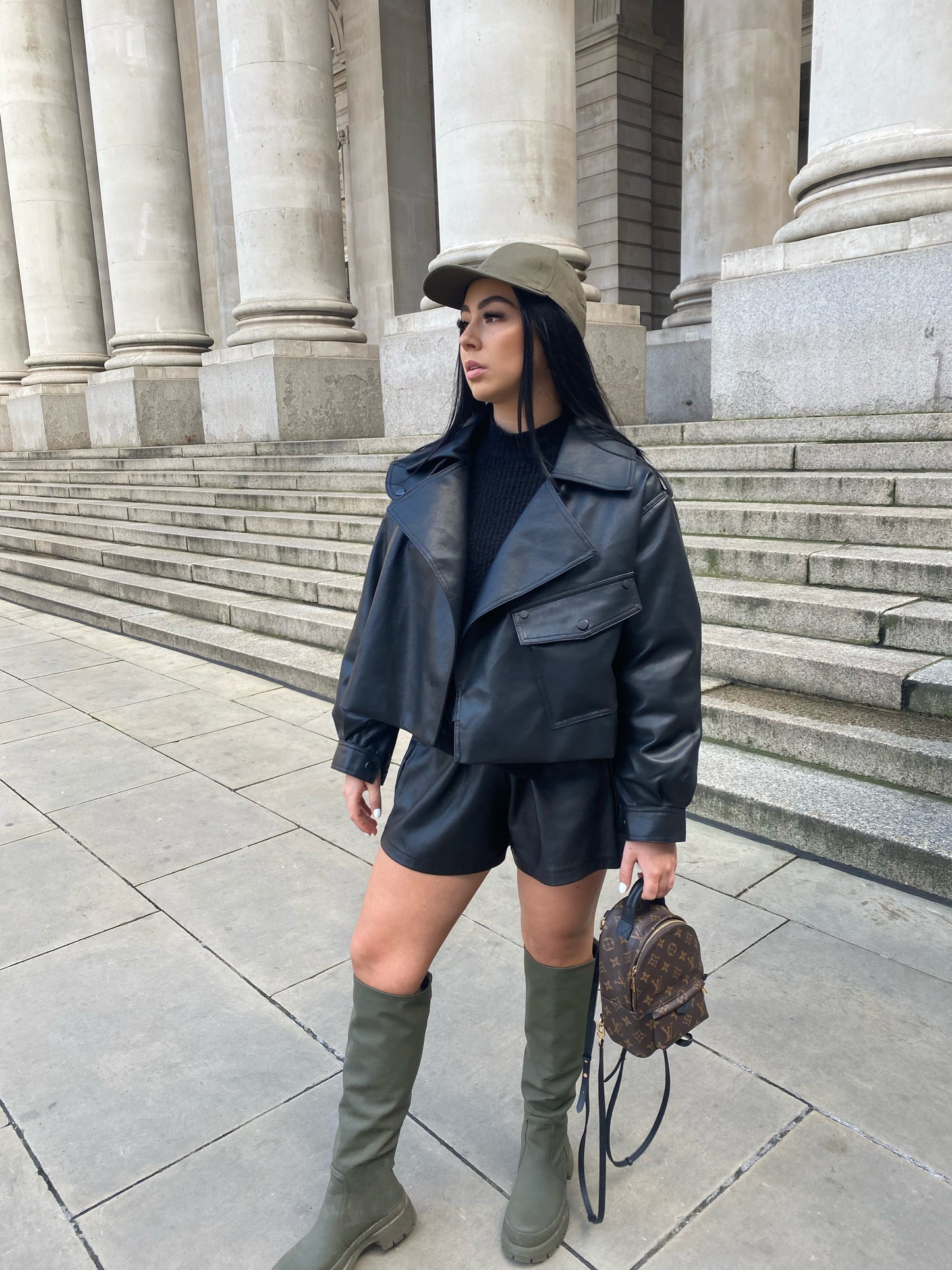 BLACK OVERSIZED VEGAN LEATHER JACKET