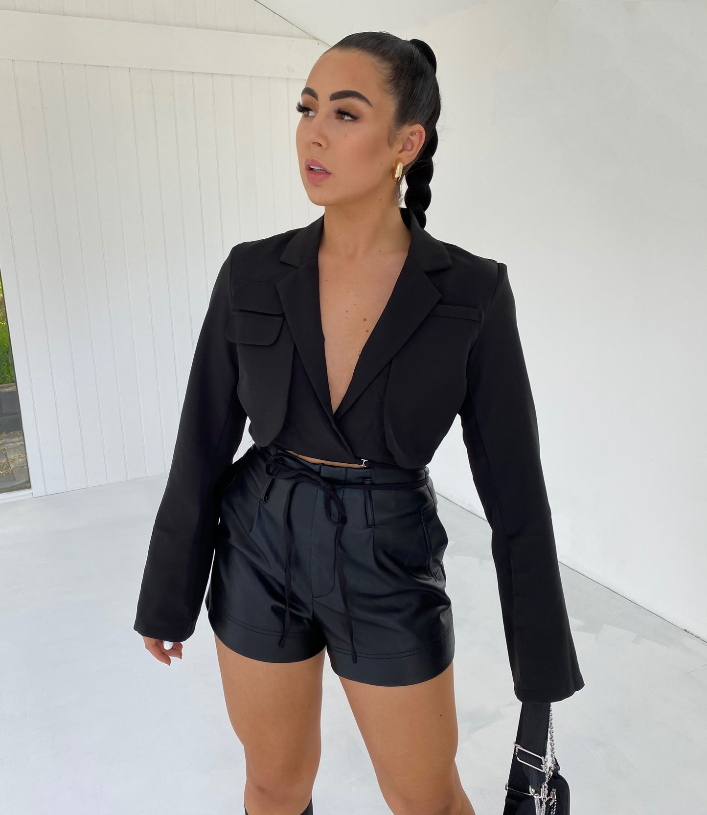 BLACK TIE WAIST CROP BLAZER