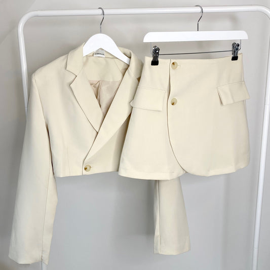CREAM CROP BLAZER AND MINI SKIRT CO-ORD