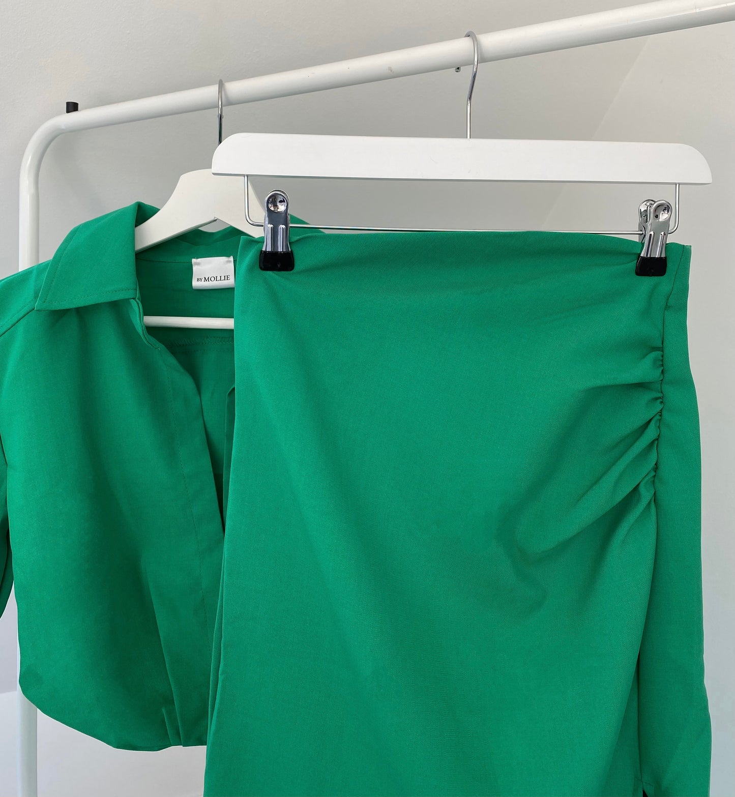 GREEN CROP SHIRT AND SIDE SPLIT MIDI SKIRT CO-ORD