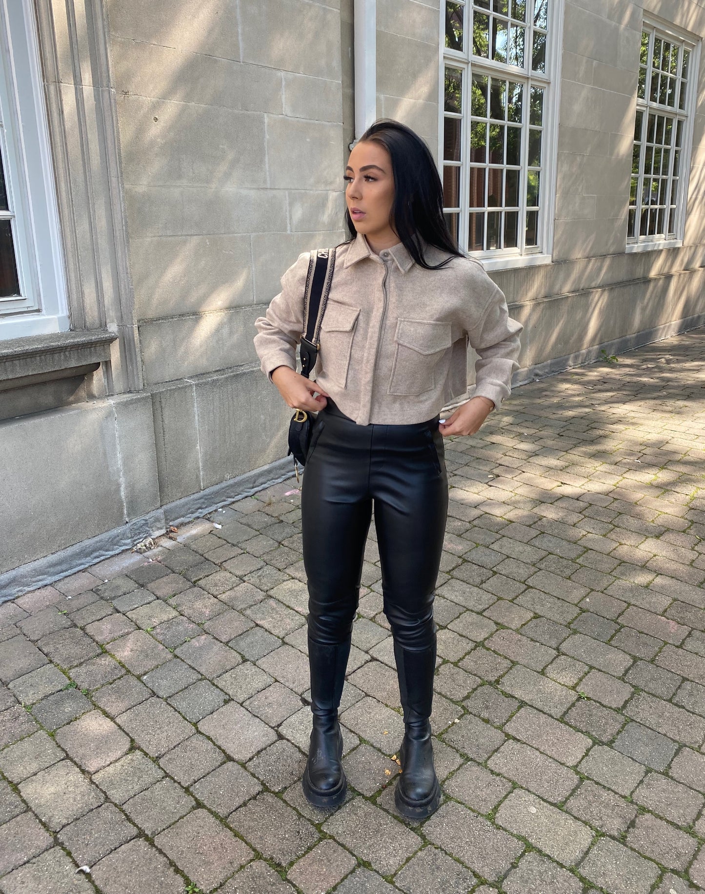 BEIGE WOOL LOOK CROP SHACKET